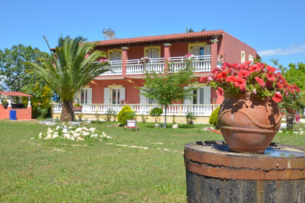 Appartamento Giannis And Fridas Garden Sidárion Esterno foto