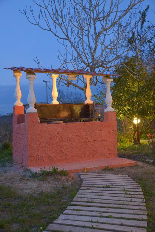 Appartamento Giannis And Fridas Garden Sidárion Esterno foto
