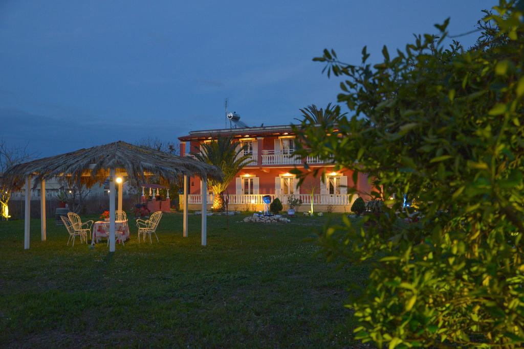 Appartamento Giannis And Fridas Garden Sidárion Esterno foto
